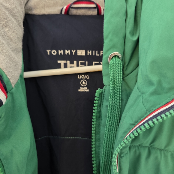 Tommy Hilfiger Women's Green Puffer Jacket - Picture 4 of 16